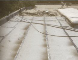 פינוי פסולת לפני איטום גג - אחים תימור חלבי